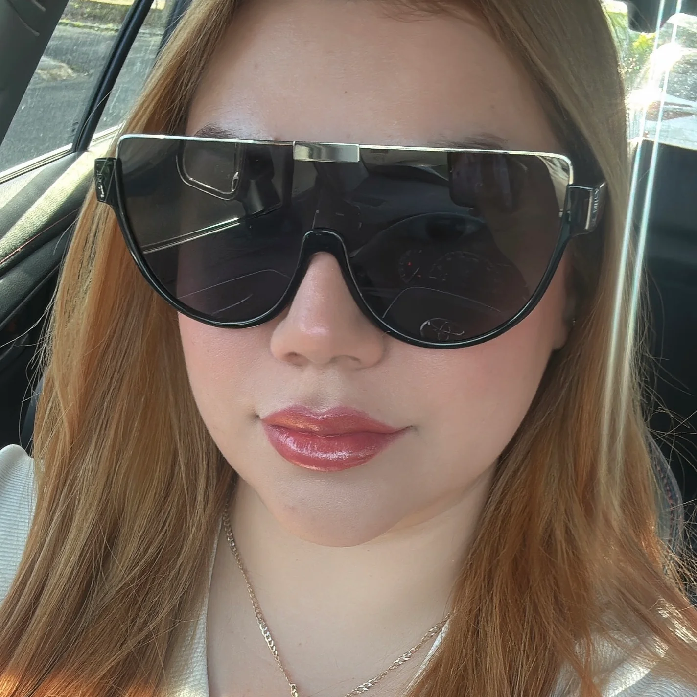 Shape Monthly - Abril