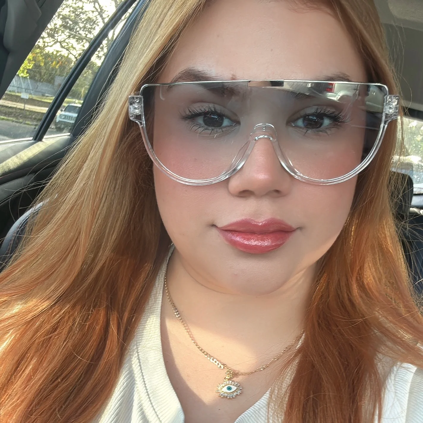 Shape Monthly - Abril