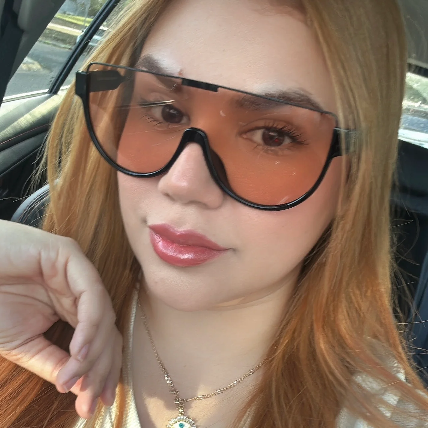 Shape Monthly - Abril