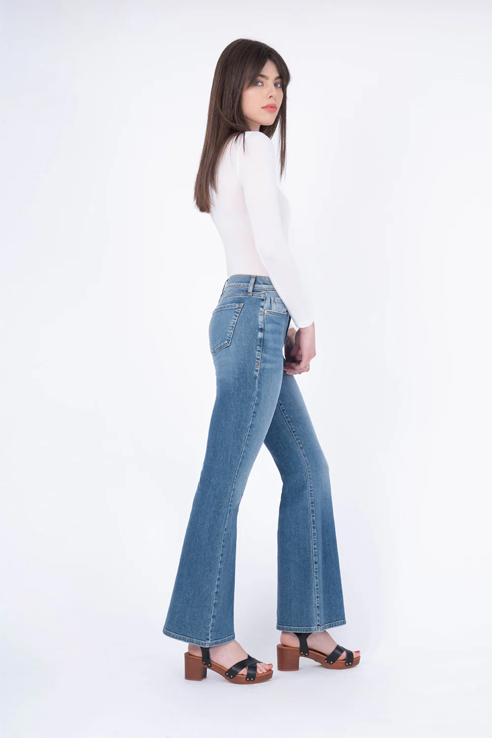 Dahlia Midrise Flare