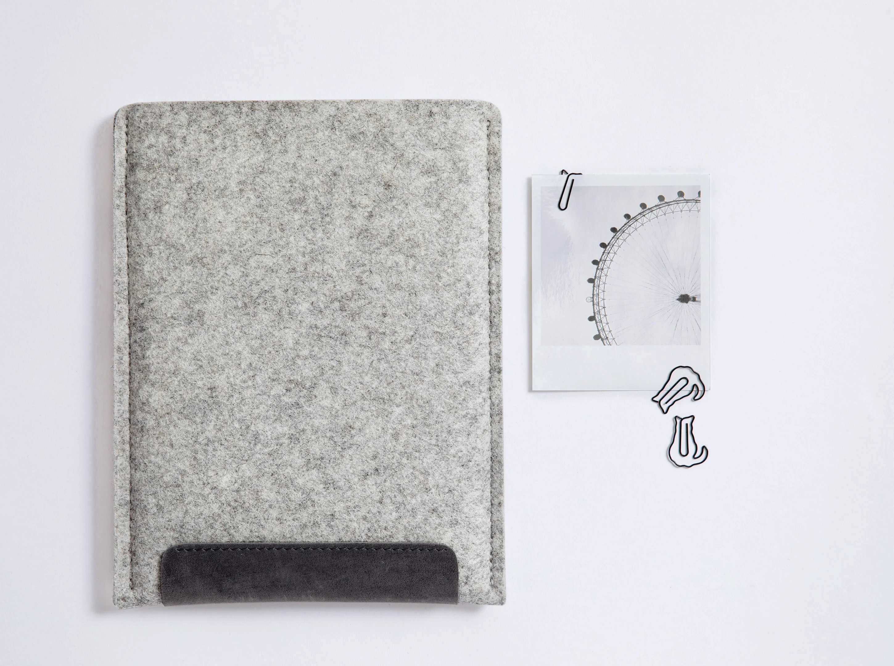 iPad Sleeve SECOND SKIN/ Scandinavian Grey/