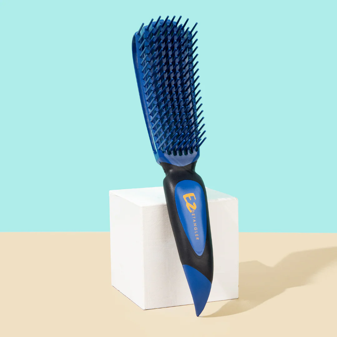 The EzDetangler™ PRO