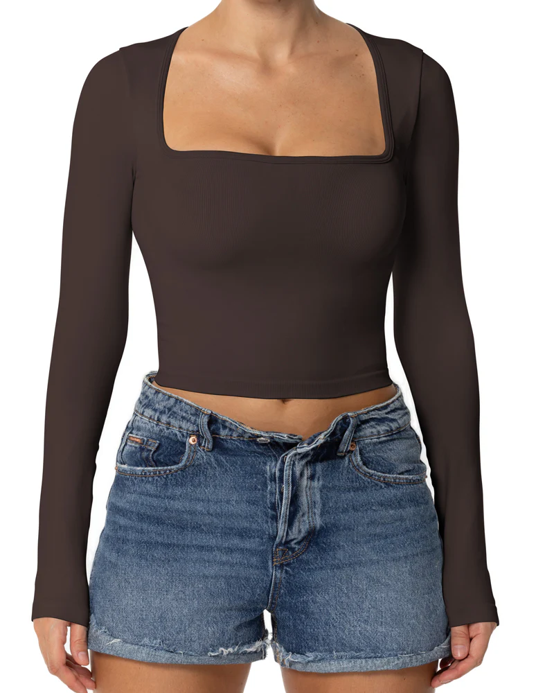 Sexy seamless shirt with wide square collar