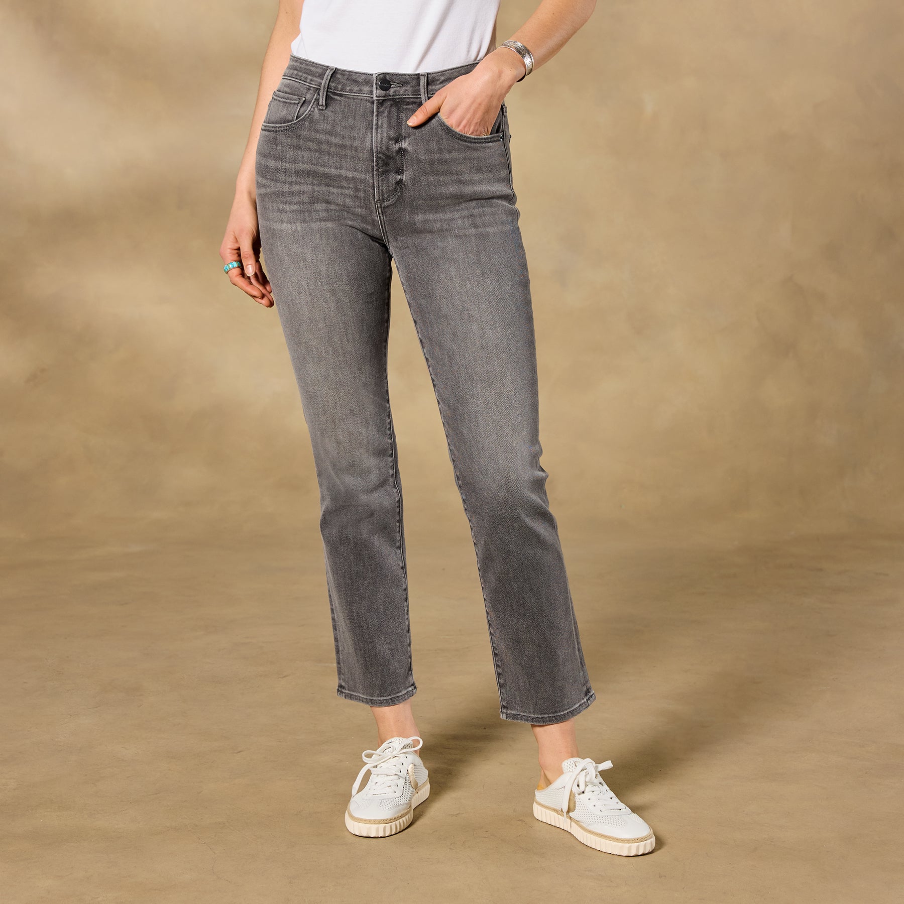sundance-Stella Classic Straight Jeans-Sundance Outlet