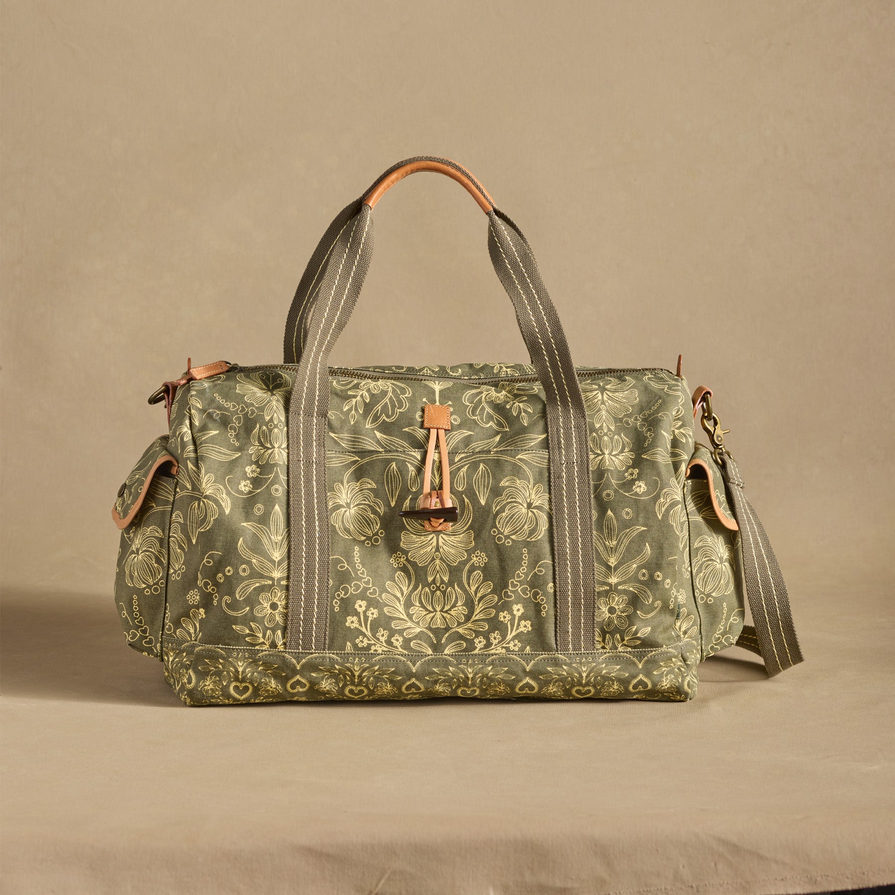 Handbags - Sundance Outlet