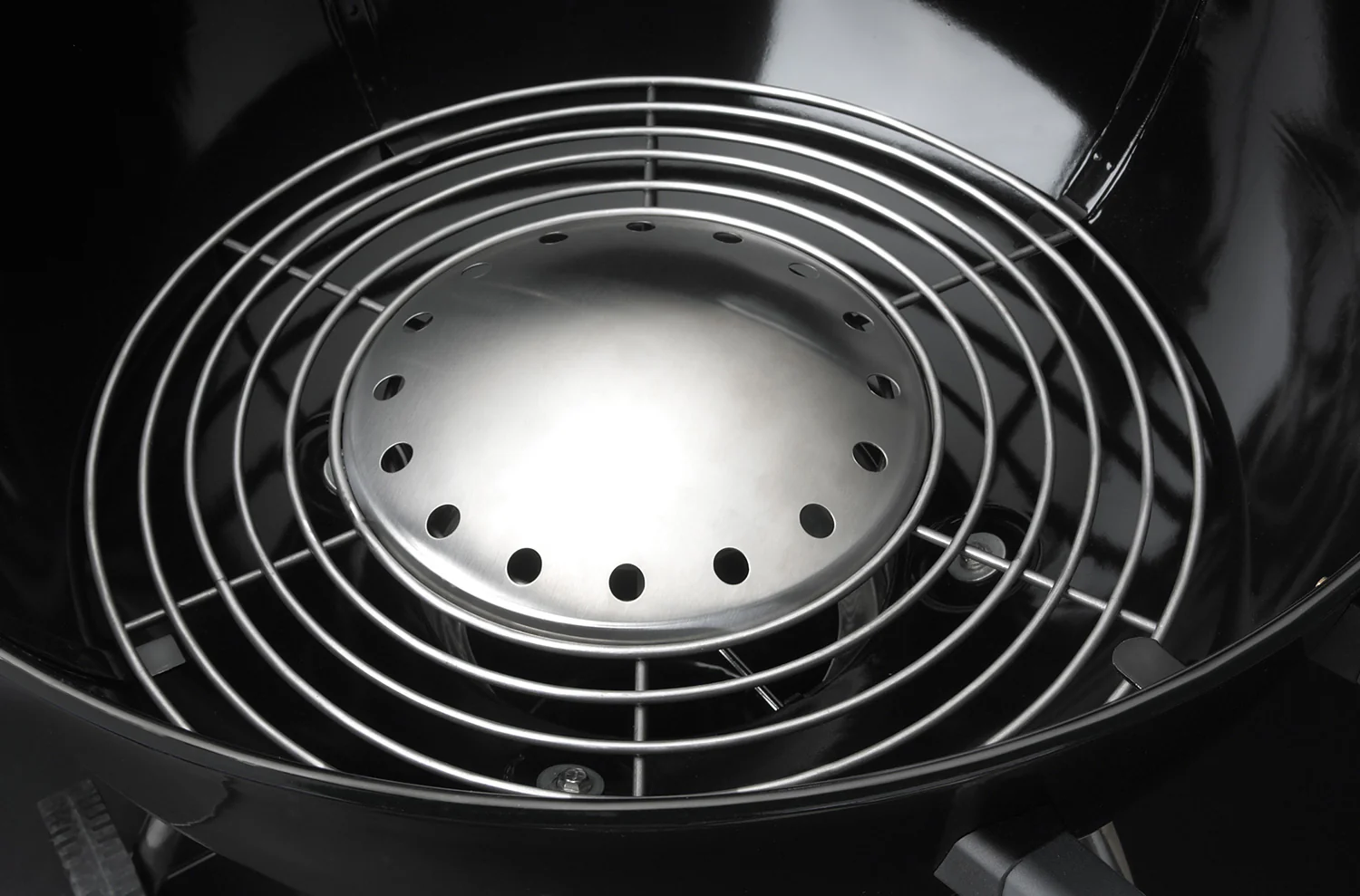 Napoleon Rodeo Pro – Premium Holzkohlegrill mit Grillwagen, Ø 57 cm