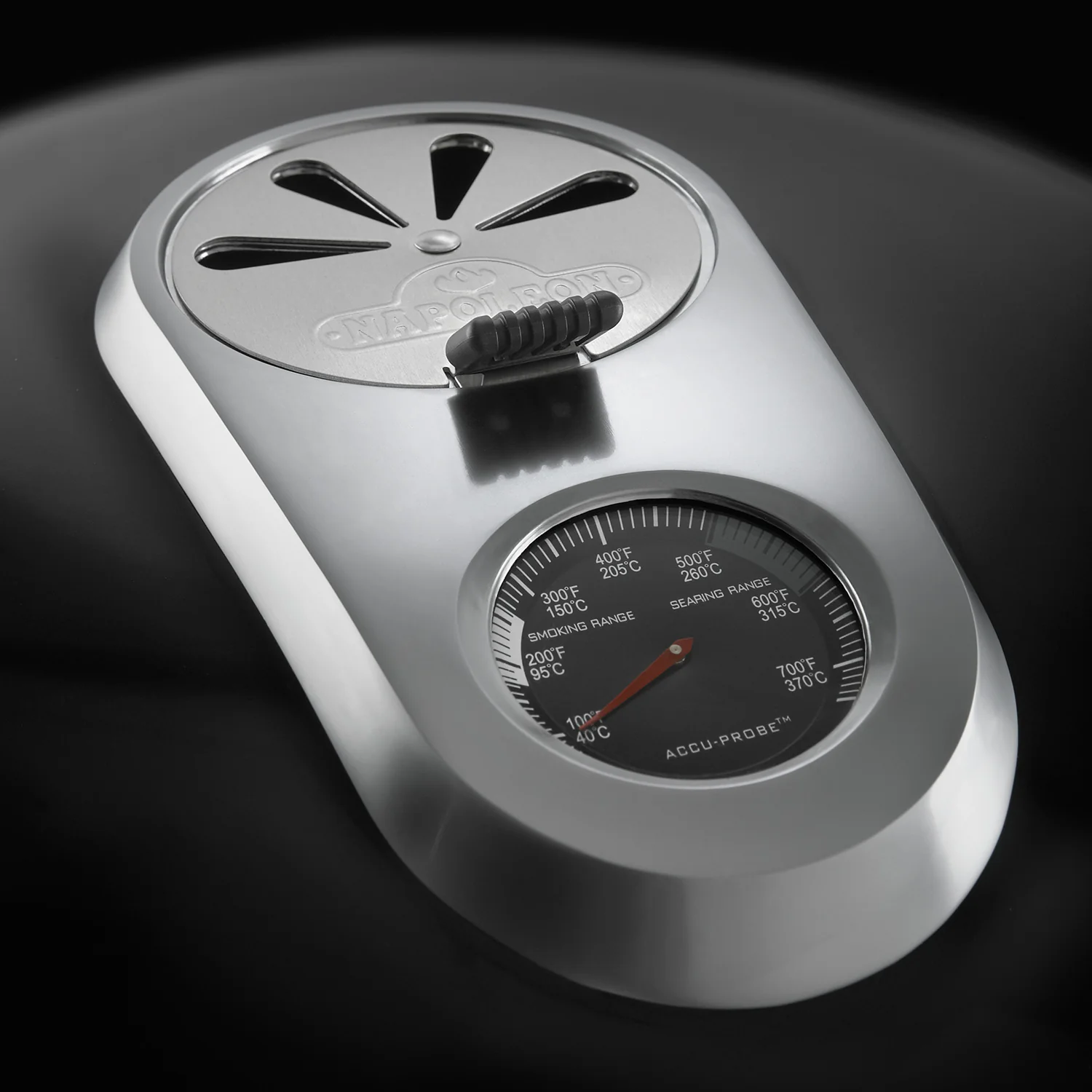 Napoleon Rodeo Pro – Premium Holzkohlegrill mit Grillwagen, Ø 57 cm