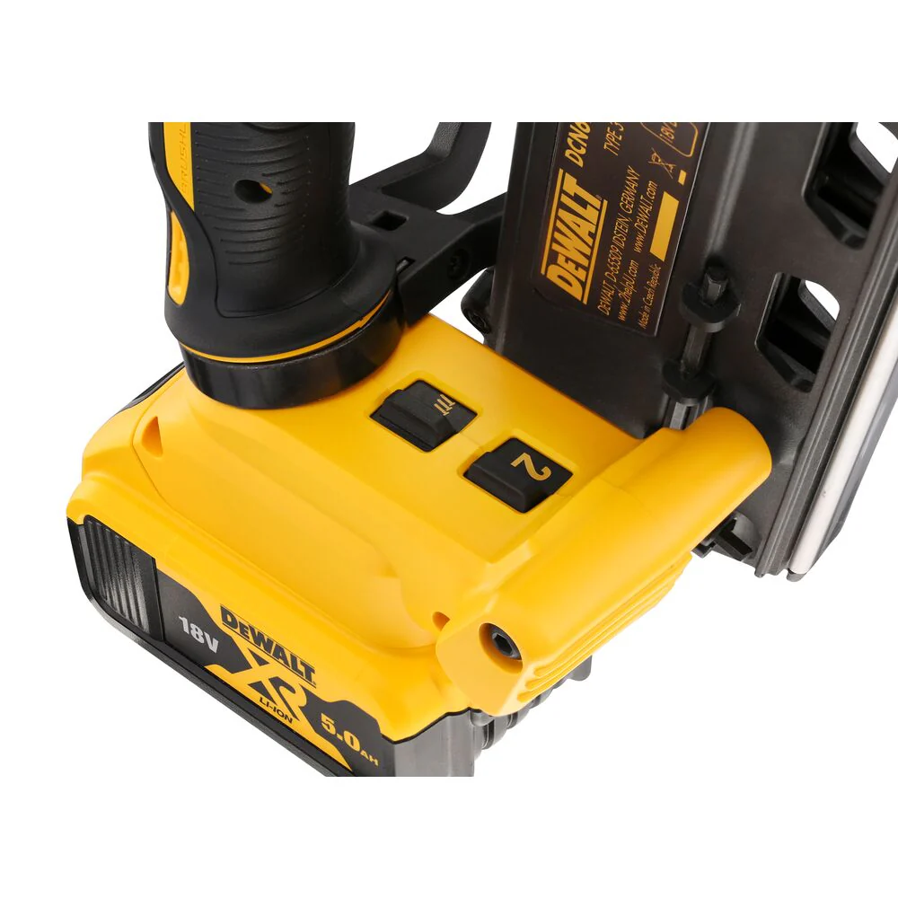 DeWALT DCN692P2-QW Akku-Nagler & Tacker 18 V – Bis 90 mm, inkl. 2x5 Ah Batterien