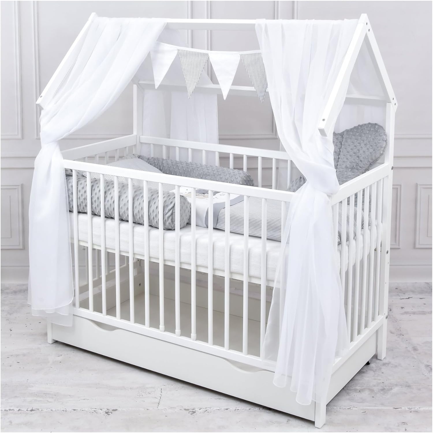 Baby Delux Kinderbett Haus 60x120 cm – Komplettset Weiß – Sicher, flexibel & gemütlich