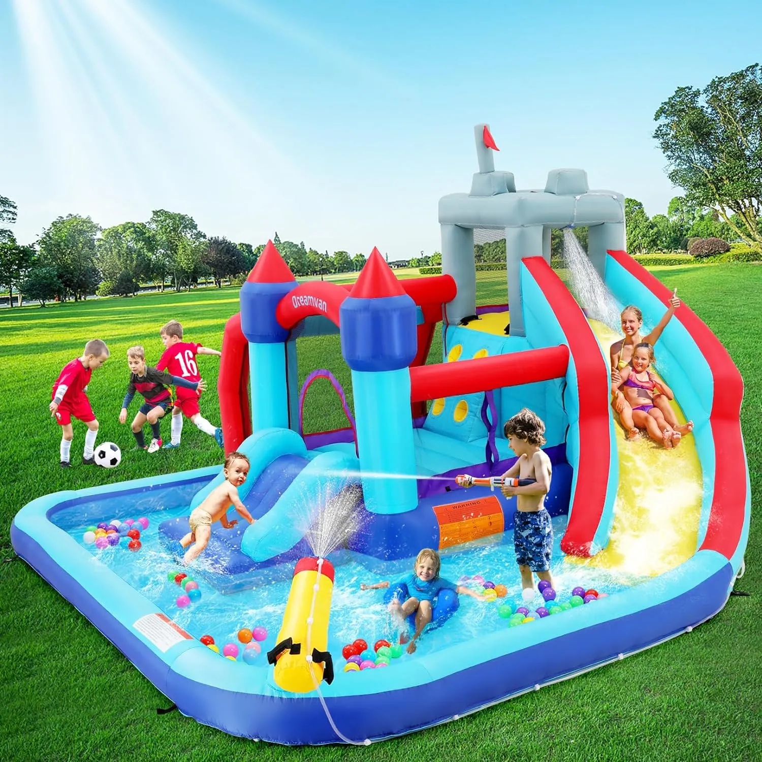 8-in-1 Kinder Wasserspaß Rutsche – aufblasbarer Spielpark mit Kletterwand, Pool & Wasserkanonen
