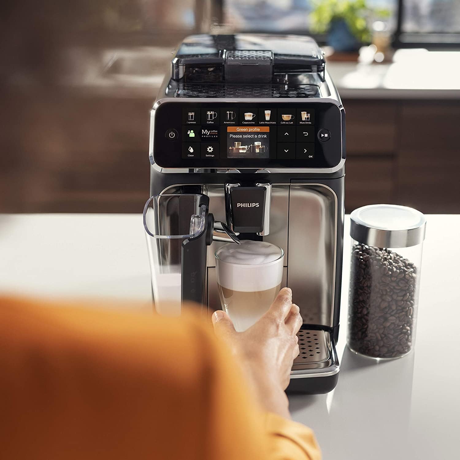 Philips Serie 5400 Kaffeevollautomat – LatteGo Milchsystem, 12 Kaffeespezialitäten, 4 Benutzerprofile