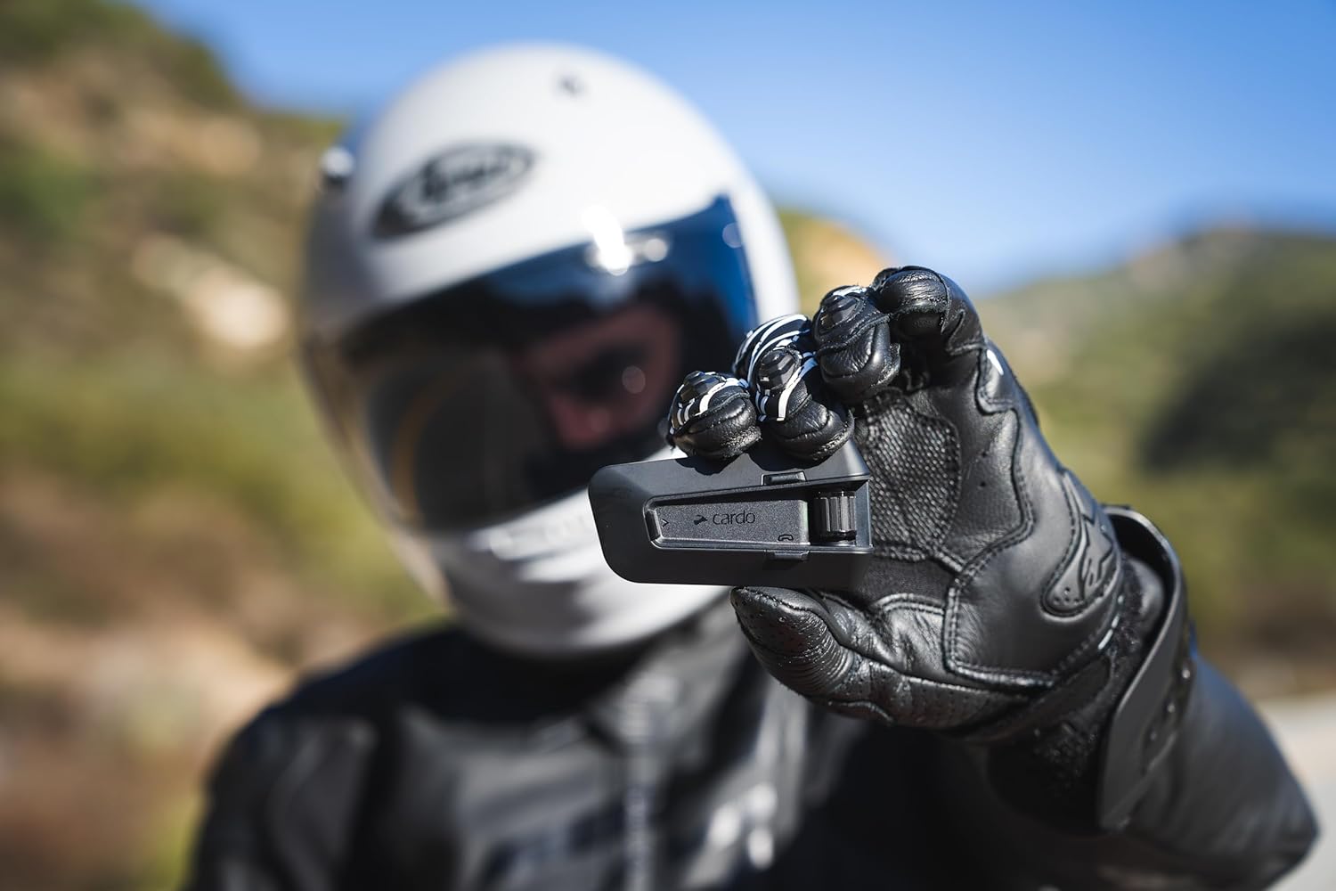 Cardo PACKTALK Edge – Motorrad Bluetooth Kommunikationssystem Headset Intercom (Einzelpack, Schwarz)