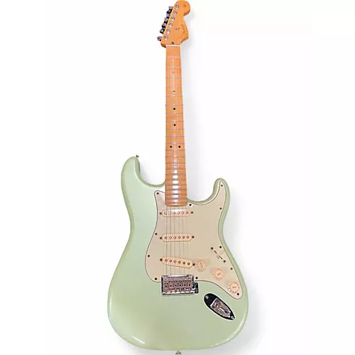 Used 2019 Fender Player Stratocaster surf pearl Solid Body Electric Guitar surf pearl