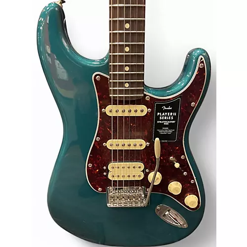 Used Fender Modern Player Stratocaster HSS Daphne Blue Solid Body Electric Guitar Daphne Blue