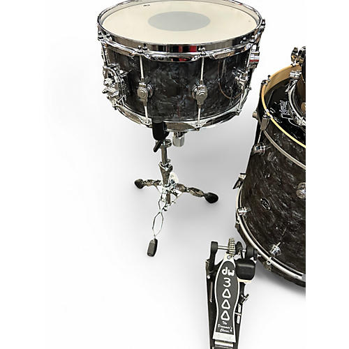 Used DW 4 Piece Performance Series BLACK DIAMOND Drum Kit BLACK DIAMOND