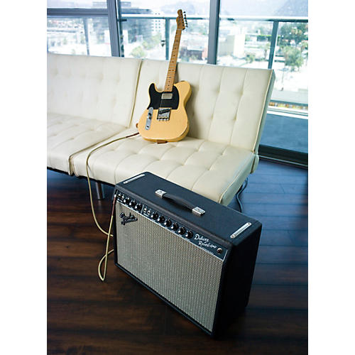 Fender '64 Custom Deluxe Reverb 20W 1x12 Tube Guitar Combo Amp Black