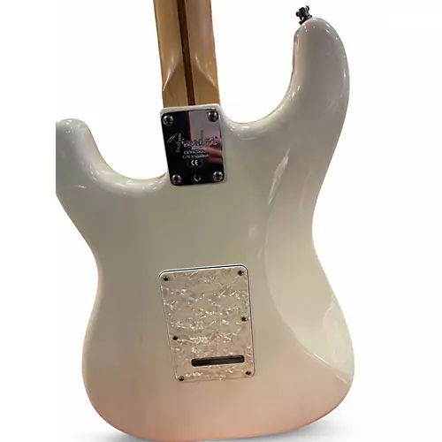 Used 2000 Fender American Deluxe Stratocaster White Blonde Solid Body Electric Guitar White Blonde