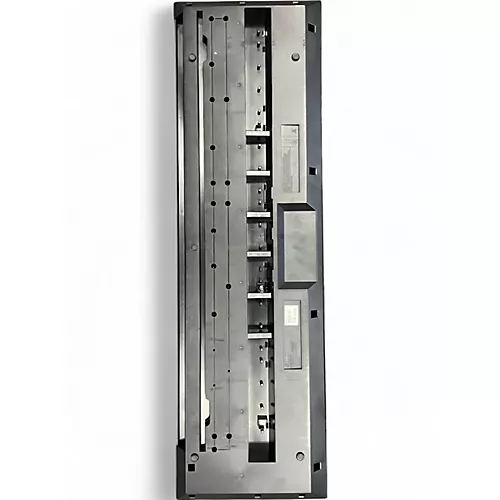 Used Yamaha MX61 61 Key Keyboard Workstation