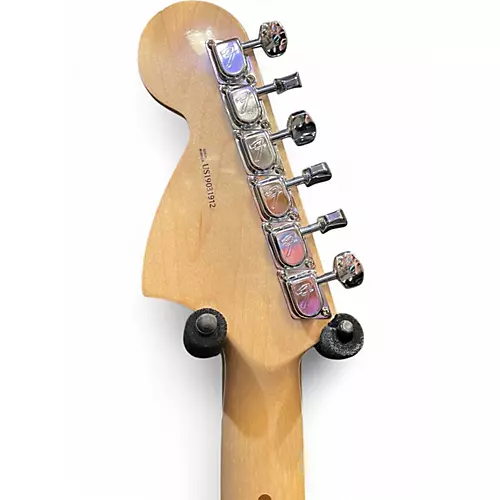 Used Fender Artist Series Yngwie Malmsteen Stratocaster Vintage White Solid Body Electric Guitar Vintage White