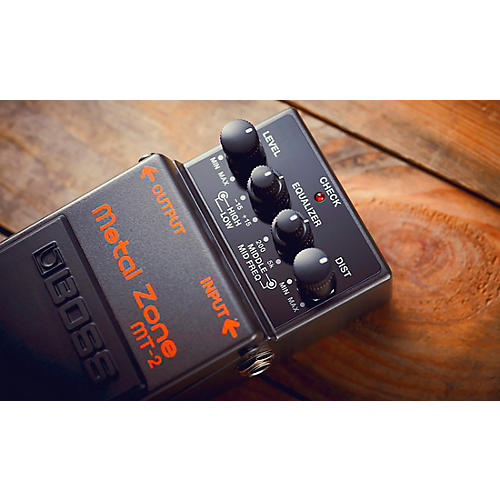 BOSS MT-2 Metal Zone Effects Pedal