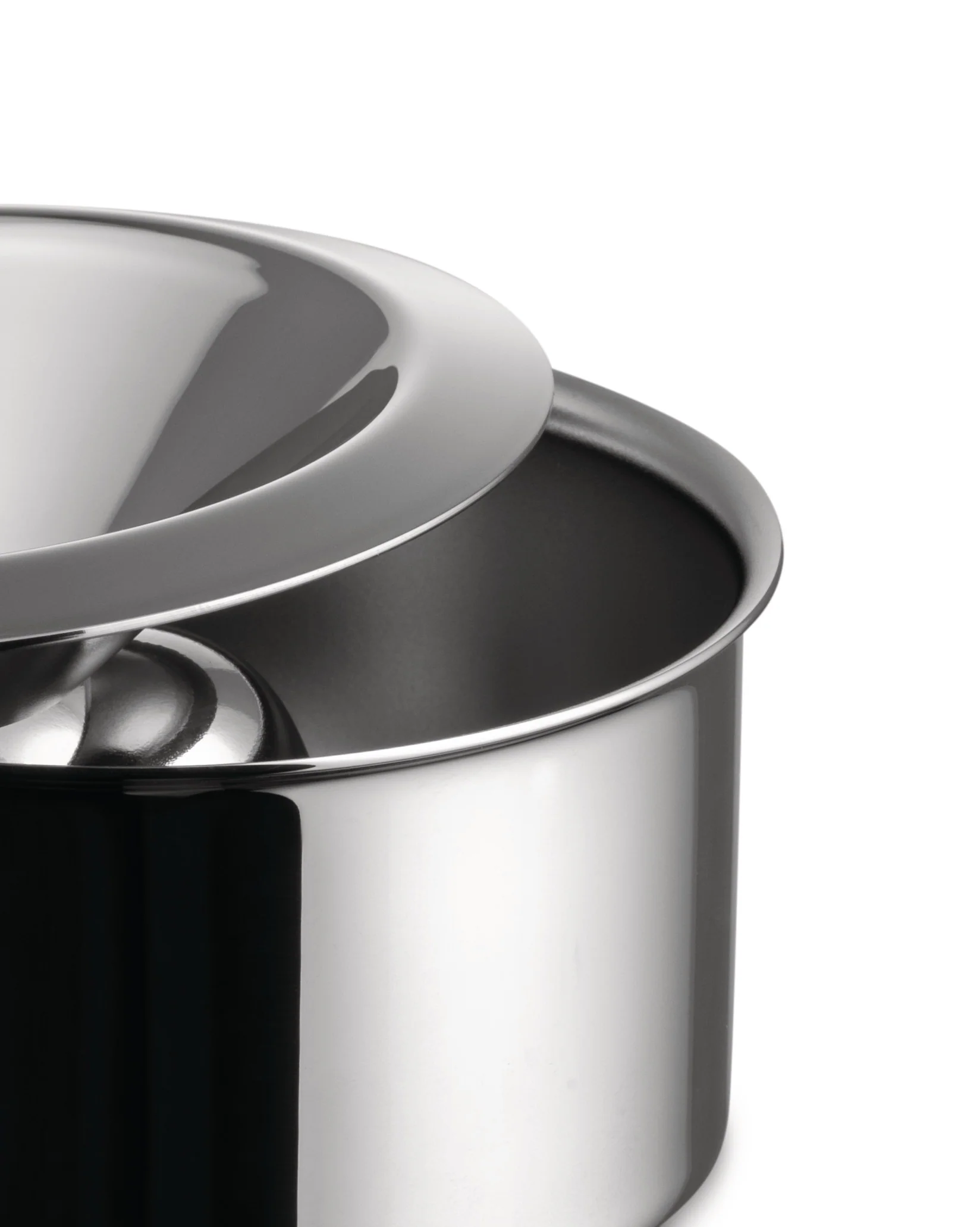 Alessi 90010 Ashtray Design Marianne Brandt