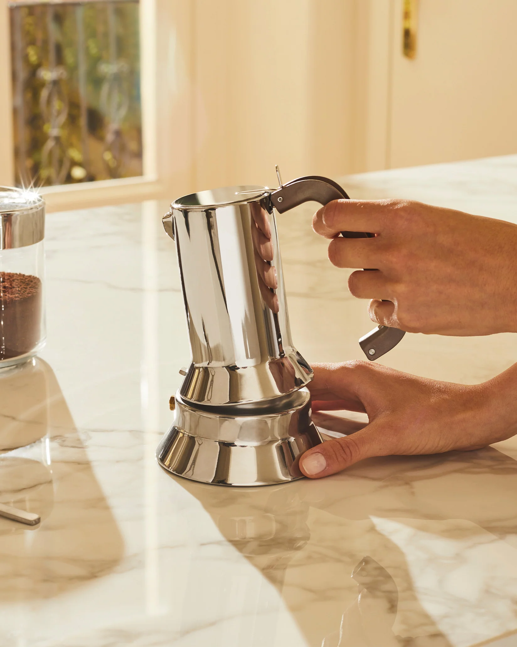 Alessi 9090 Espresso coffee maker Design Richard Sapper