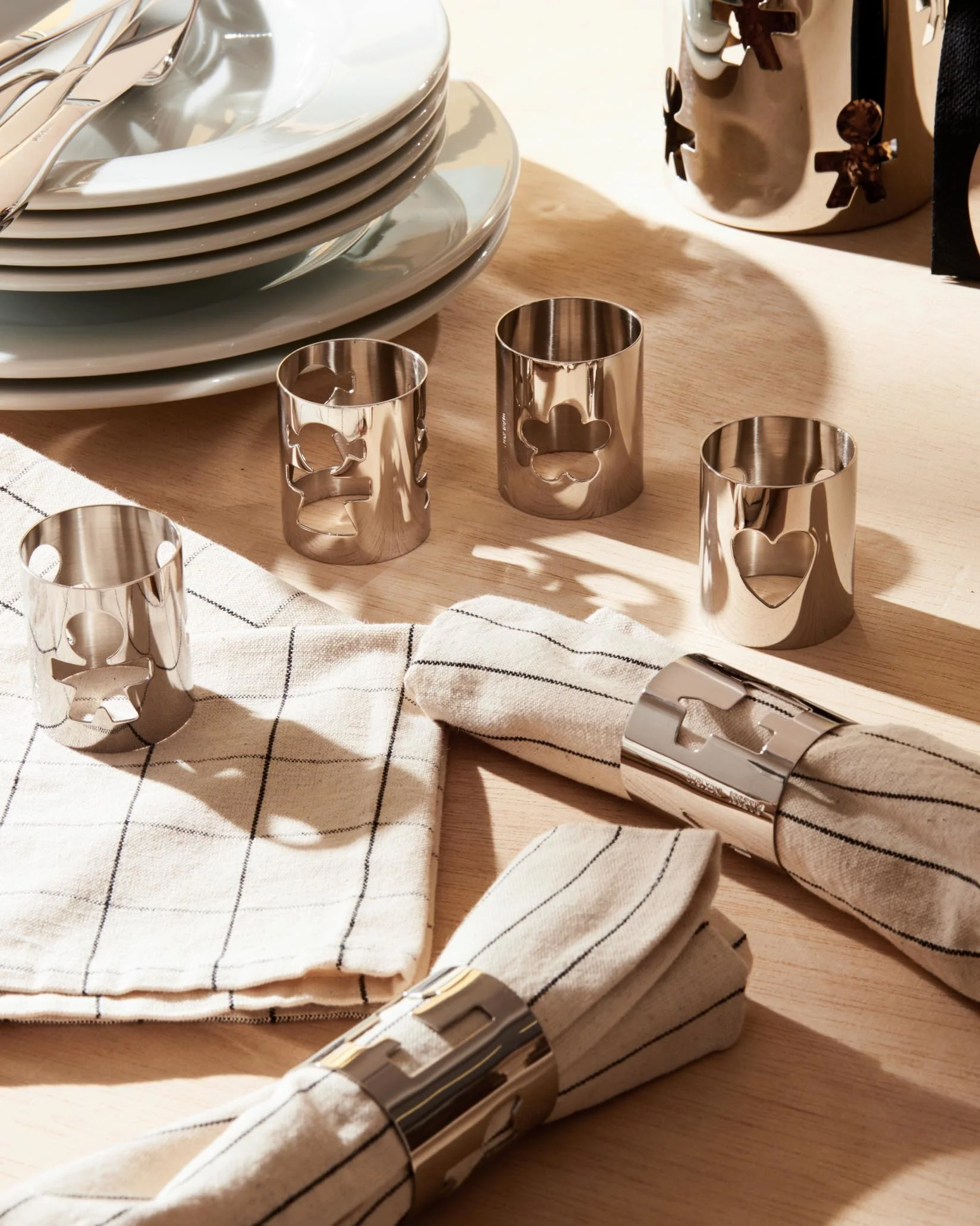 Alessi Girotondo Napkin ring Design King-Kong