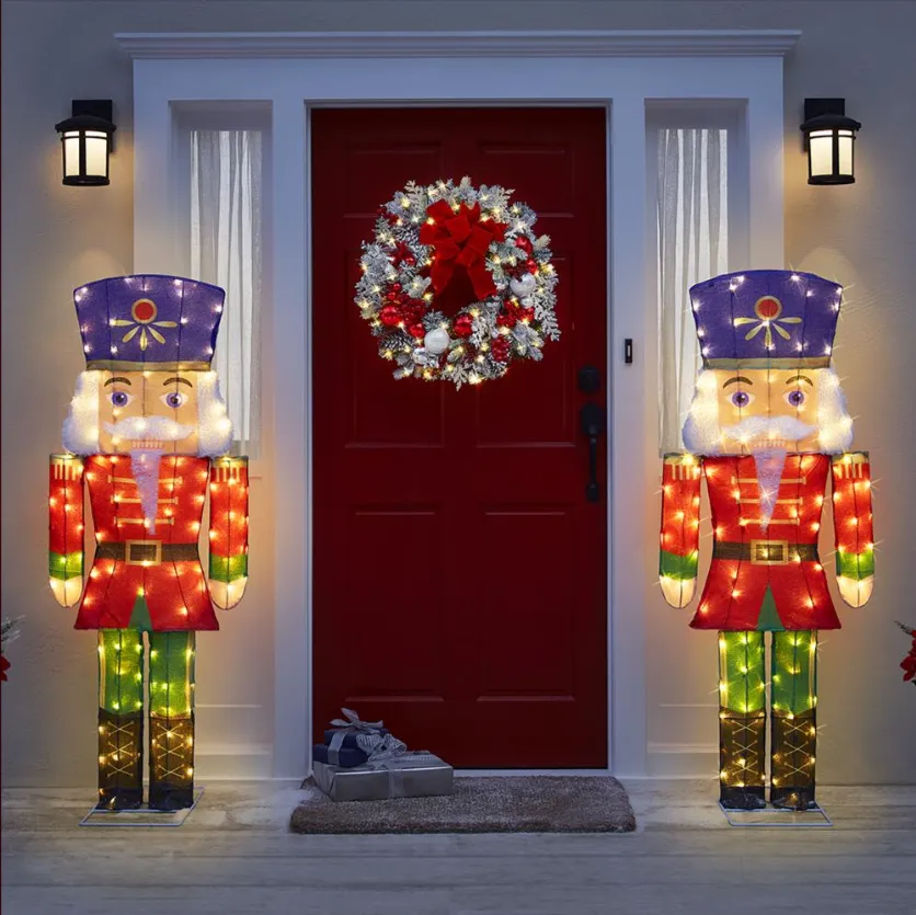 ⏰Christmas Clearance Sale⏰The Outdoor 5' Twinkling Nutcracker - Solar energy storage function