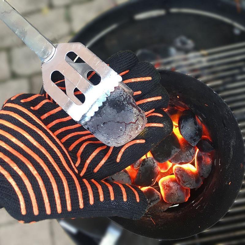 932°F Extreme Heat Resistant BBQ Fireproof Glove