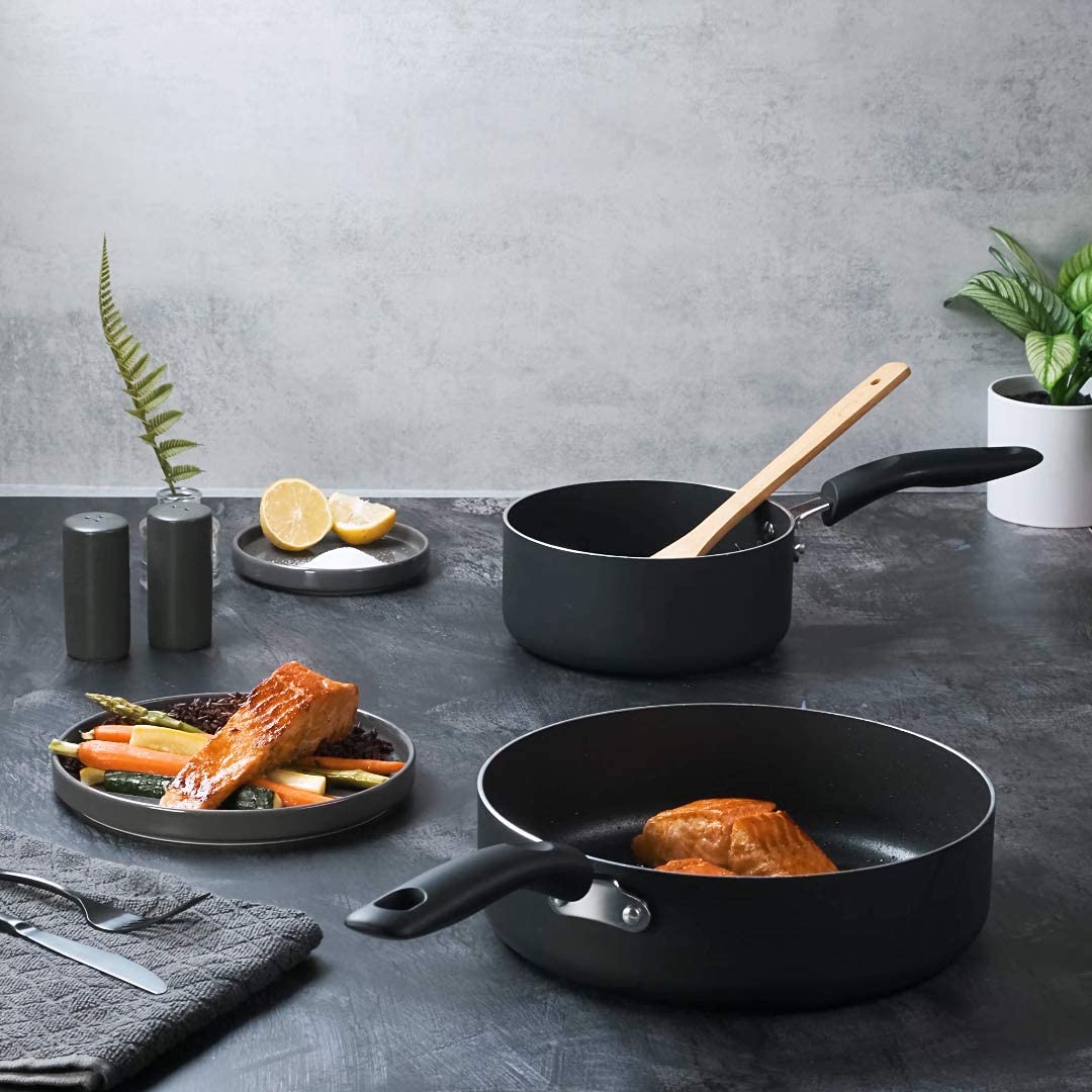 Collection 15-Piece All in One Kitchen Utensil Set, Red