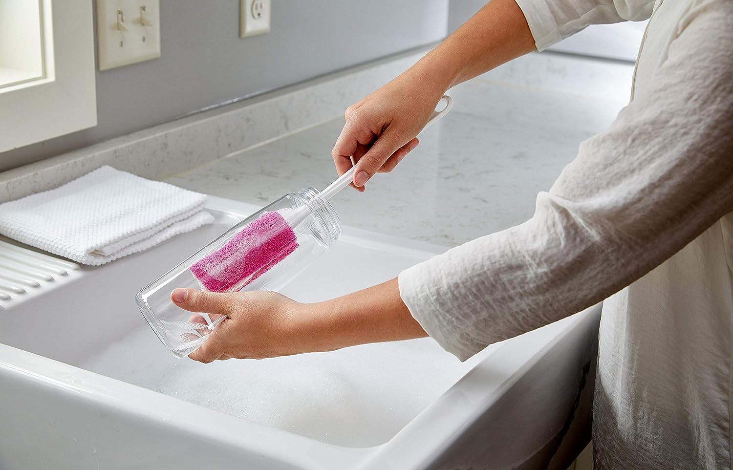 Scotch-Brite Kitchen Brush Kit - Glass and Water Bottle Brush & Advanced Soap Control Dishwand Brush - Scrub Brushes for Cleaning Kitchen and Washing Dishes