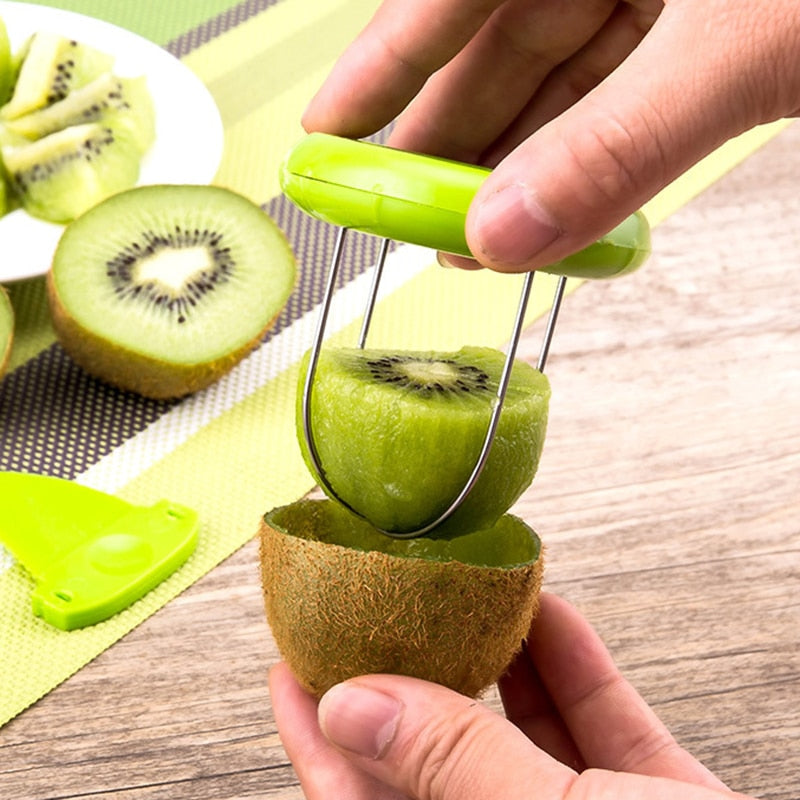 Kiwi Cutter Peeler Kitchen Gadgets Tools Slicer Kiwi Fruit Slicer for Peeling & Quartering, Slices Fruit for Fruit Salad & Snacking （Green）