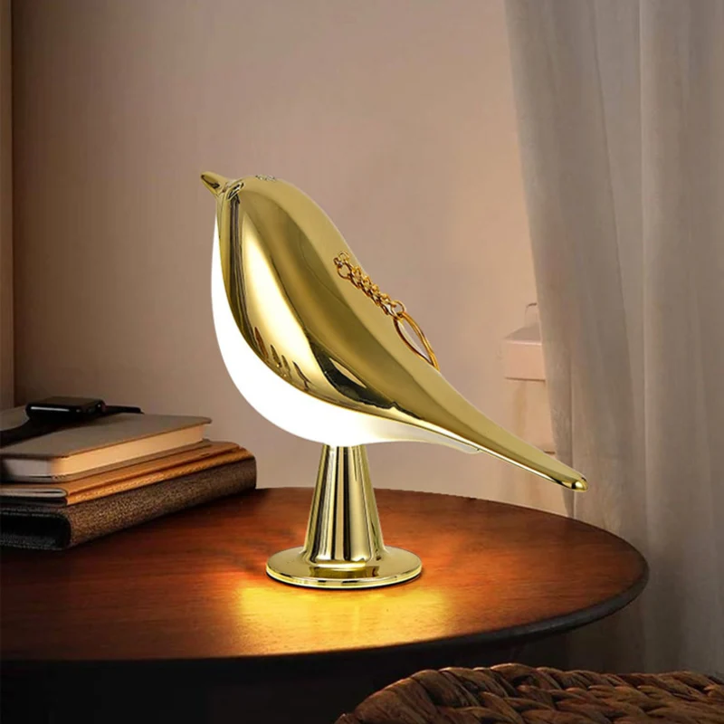 3 Colors Warm Wooden Magpie Bird Light