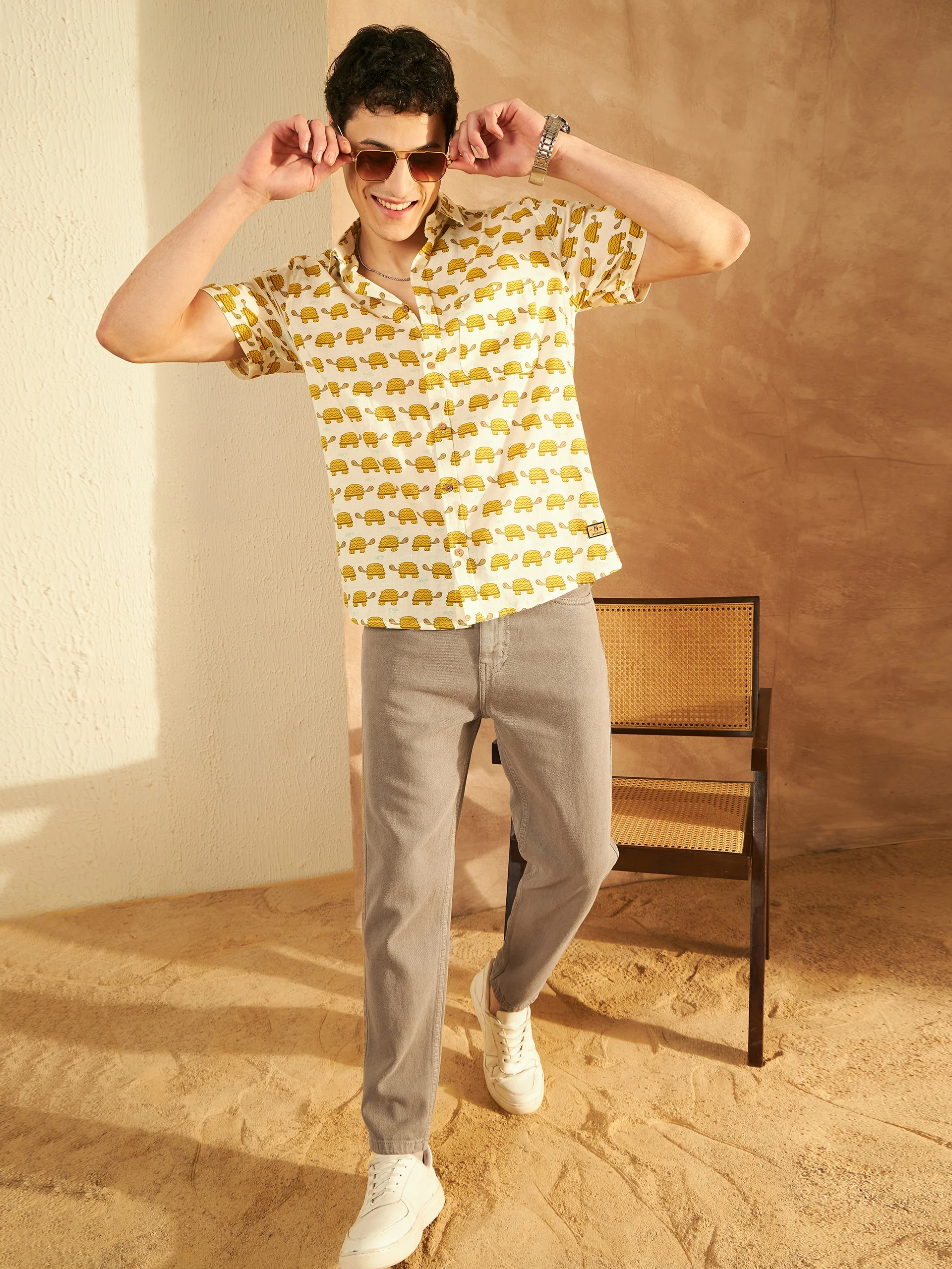 Brown: Mom Fit Jeans