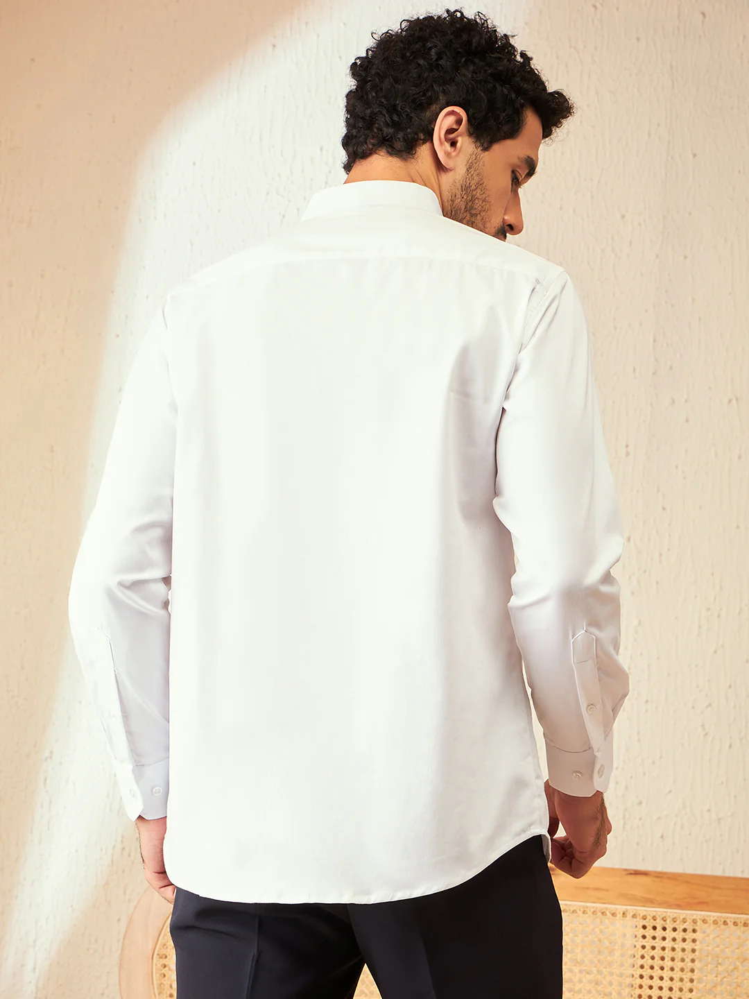 White: Full Sleeves Smart Spread Collar Casual Shirt