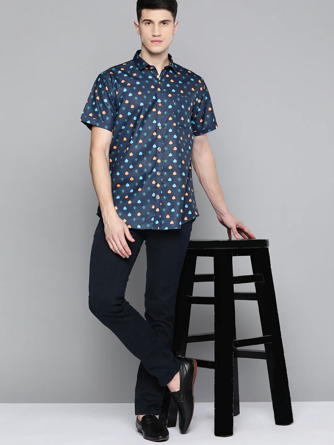 Men Navy Blue Comfort Fit Printed Casual Shirt