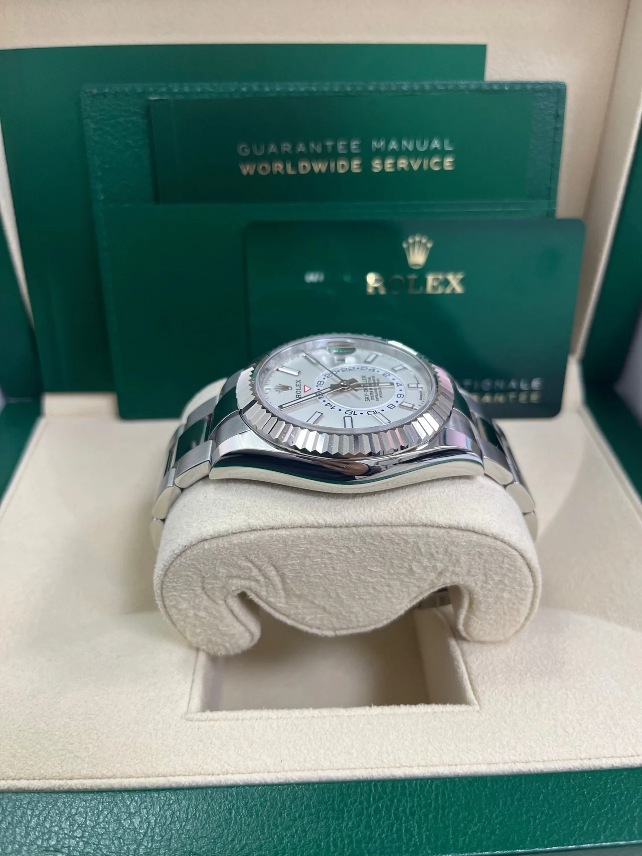 Superclone Rolex Sky-Dweller 42 mm Intense white Dial 336934