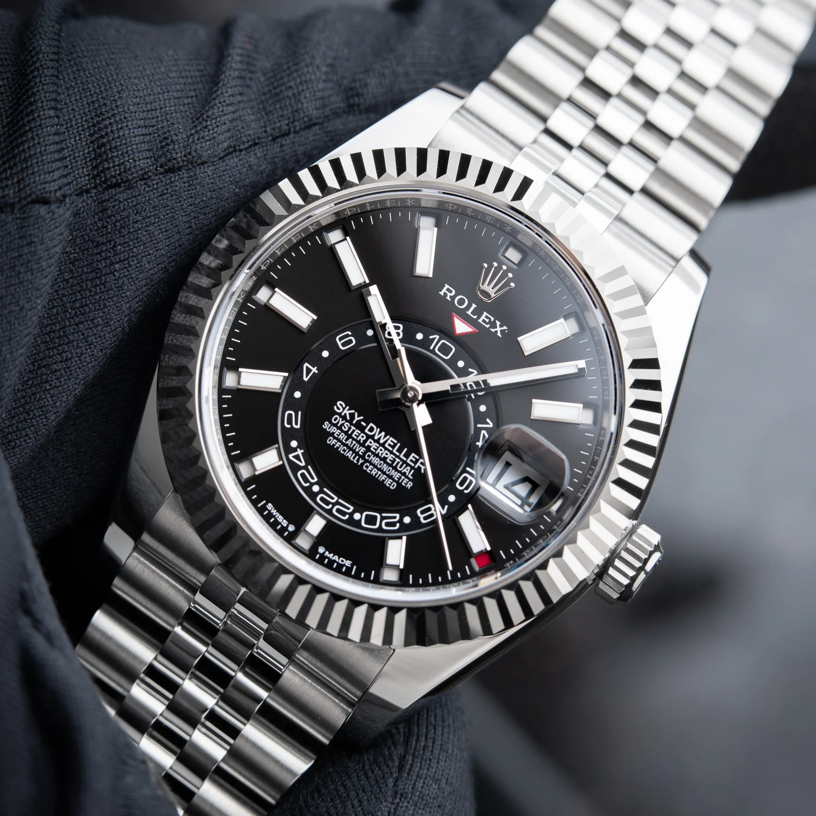 Superclone Rolex Sky-Dweller 42 mm Bright black Dial 336934 Jubilee
