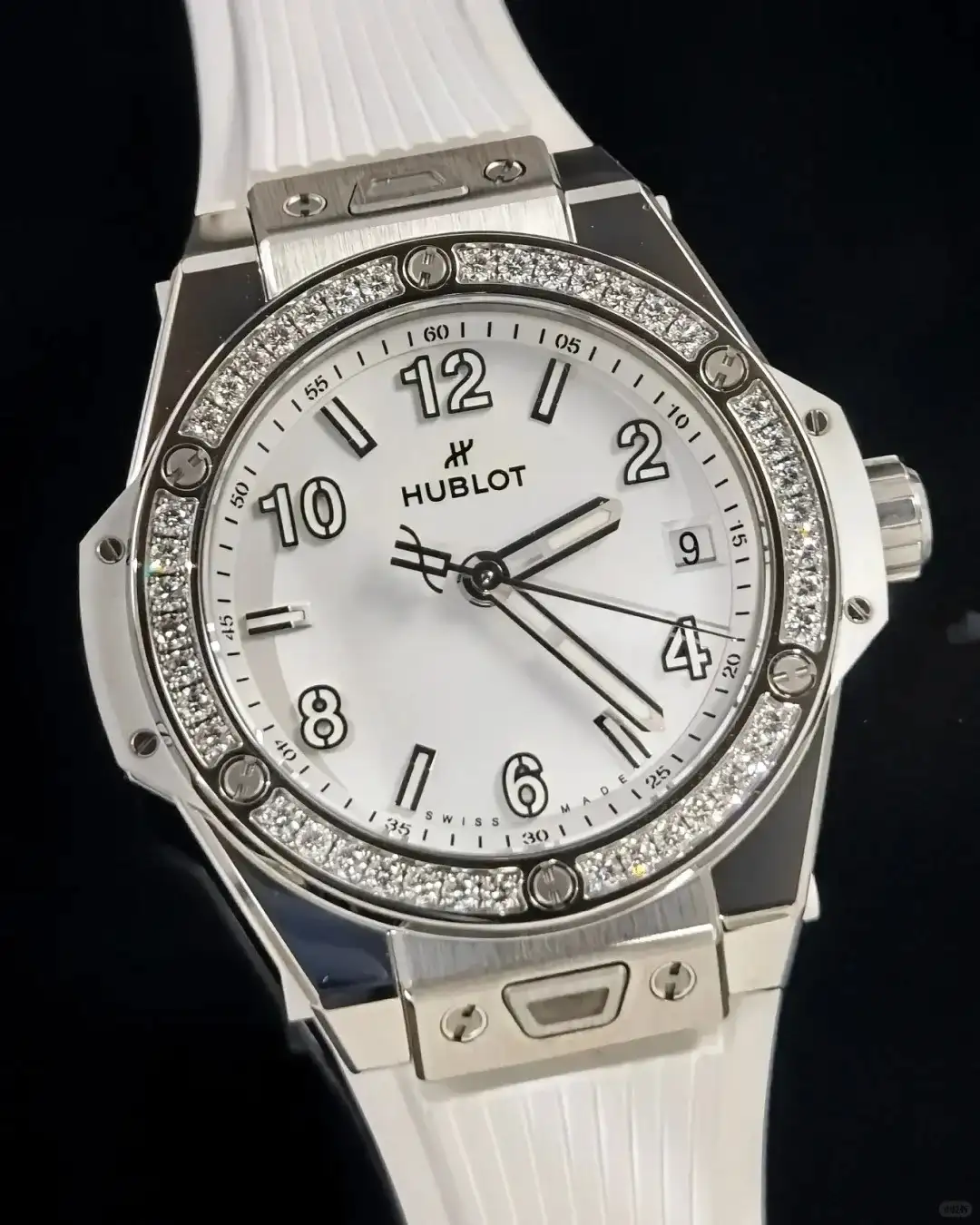 Hublot Big Bang Women Automatic White Rubber Watch 465.SE.2010.RW.1204