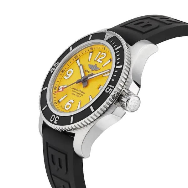 Breitling Superocean Men Automatic Yellow Rubber Watch A17367021I1S2