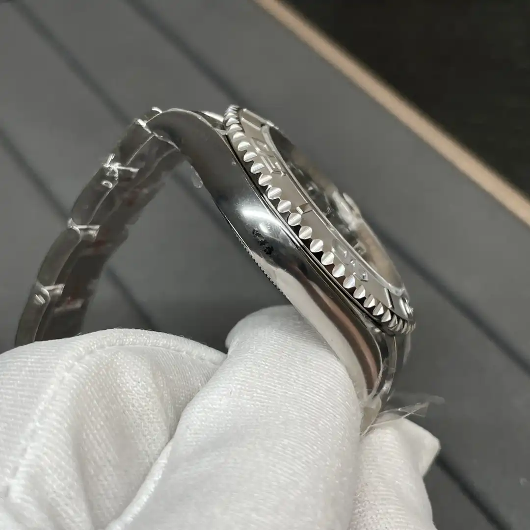 Superclone Rolex Yacht-Master Rhodium Dial 126622 40mm