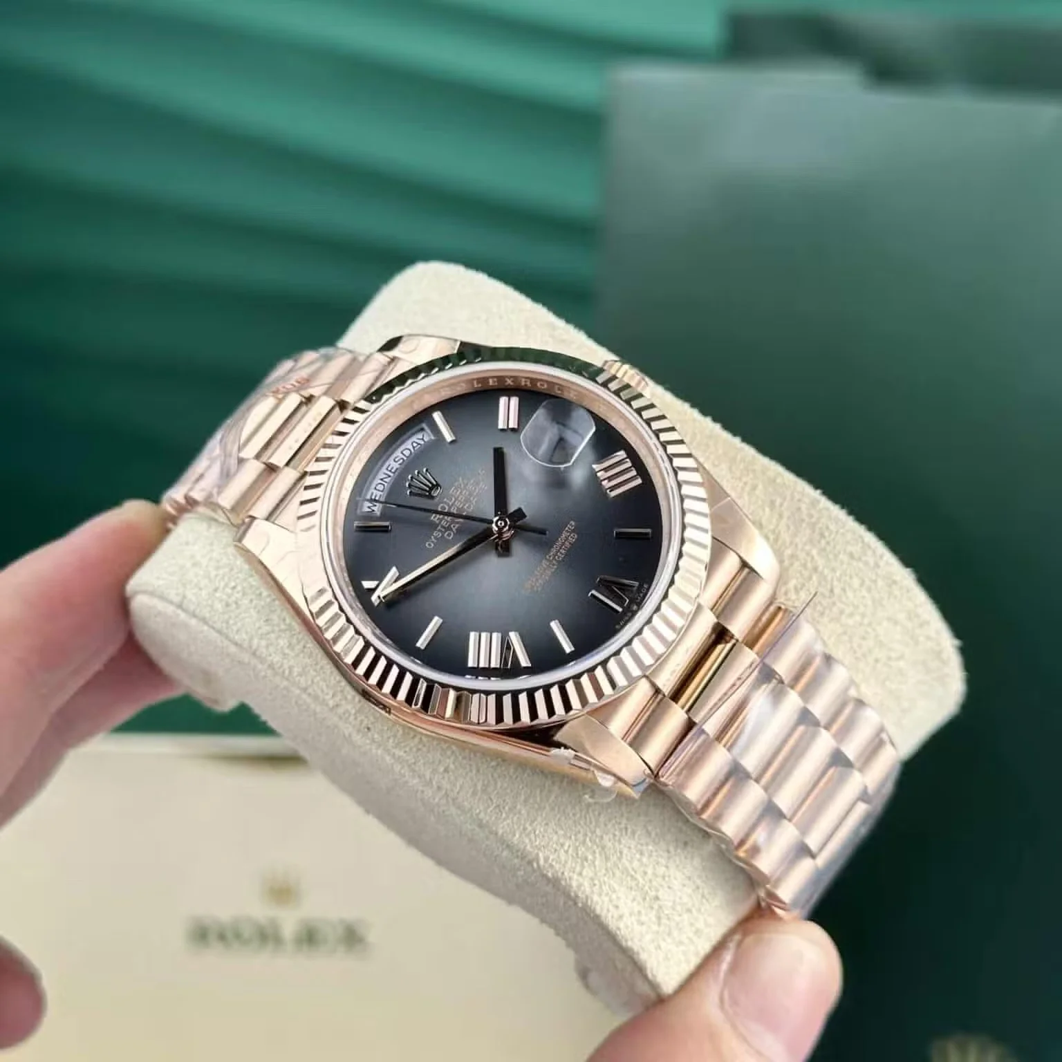 Superclone Rolex Day-Date 40 mm Slate Ombre Dial 228235