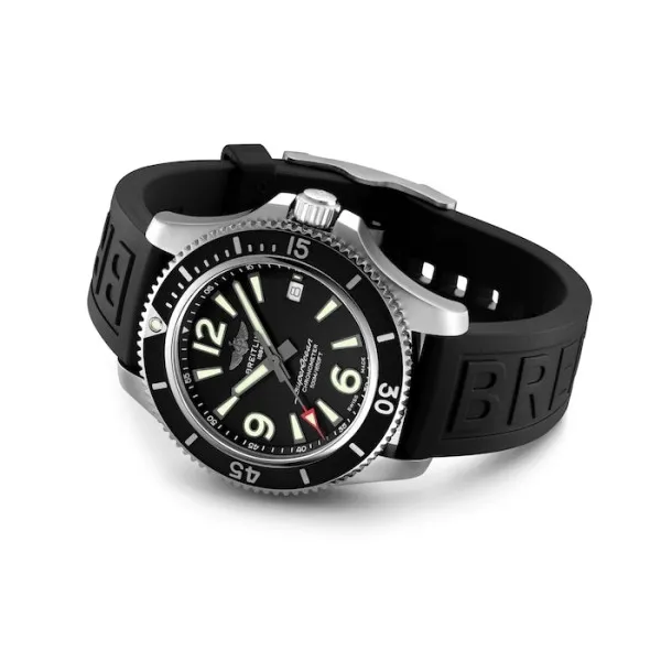 Breitling Superocean Men Automatic Black Rubber Watch A17366021B1S1