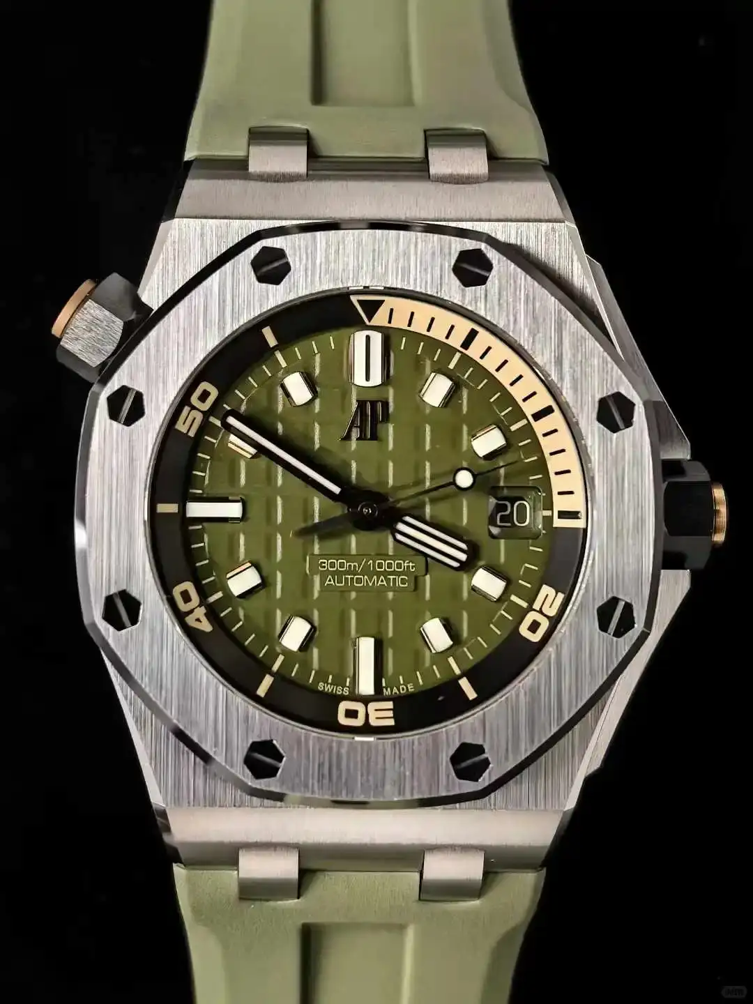Audemars Piguet Royal Oak Offshore Diver Green 15710ST.OO.A052CA.01