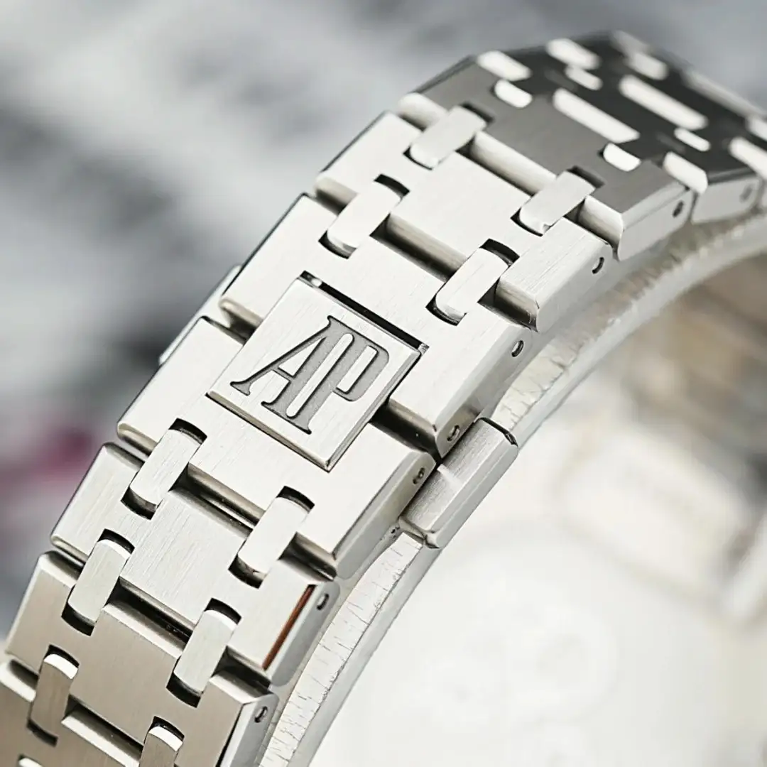 Audemars Piguet Royal Oak Offshore Selfwinding Chronograph Silver 26315ST.OO.1256ST.01