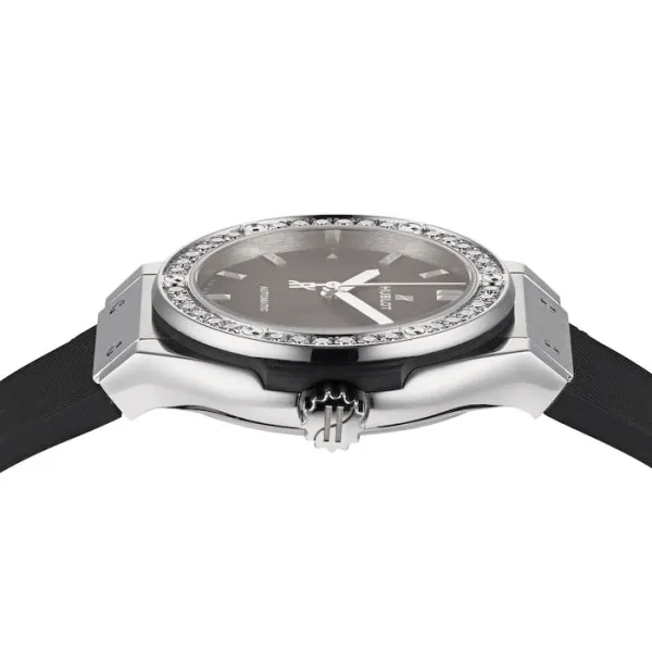 Hublot Classic Fusion Women Automatic Black Rubber Watch 582.NX.1170.RX.1204