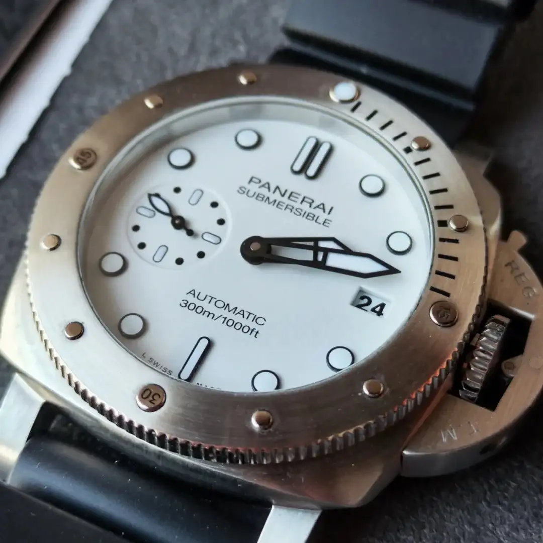 Panerai Submersible Men Automatic White Rubber Watch PAM01223