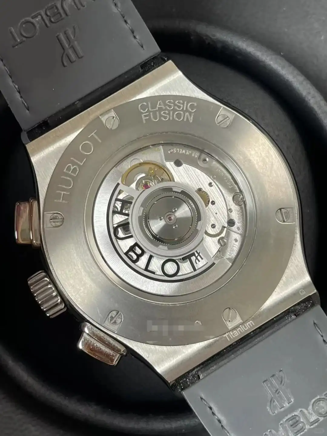 Hublot Classic Fusion Men Automatic Green Alligator Watch 541.NX.8970.LR