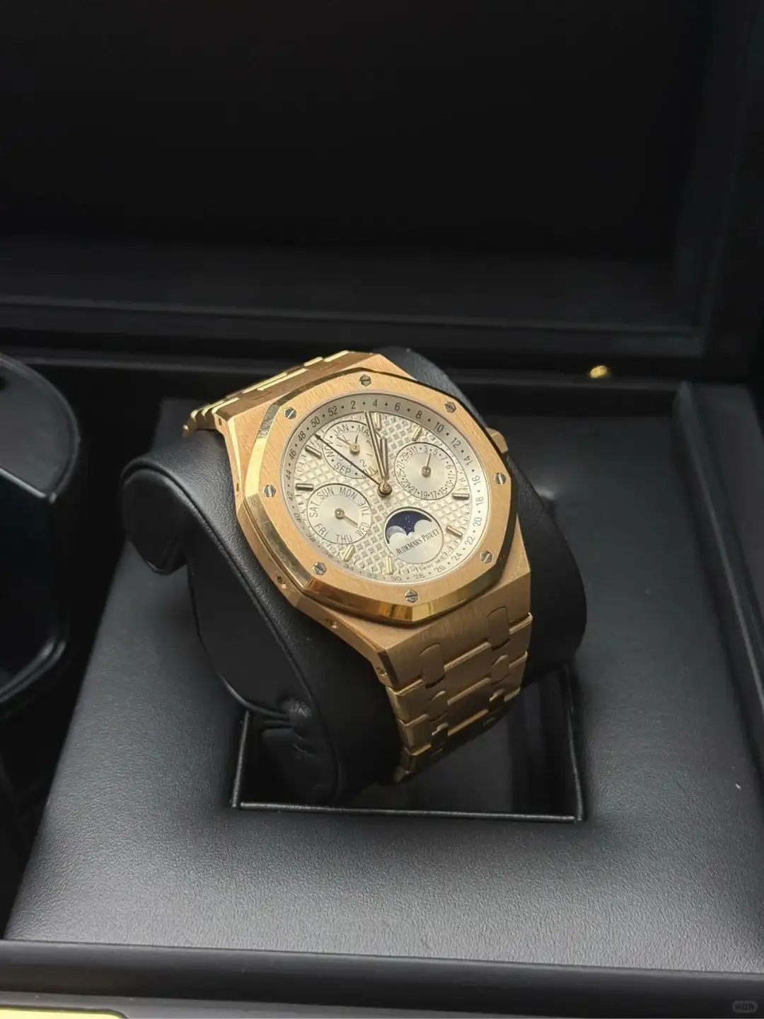 Audemars Piguet Royal Oak Perpetual Calendar Silver 26574OR.OO.1220OR.01