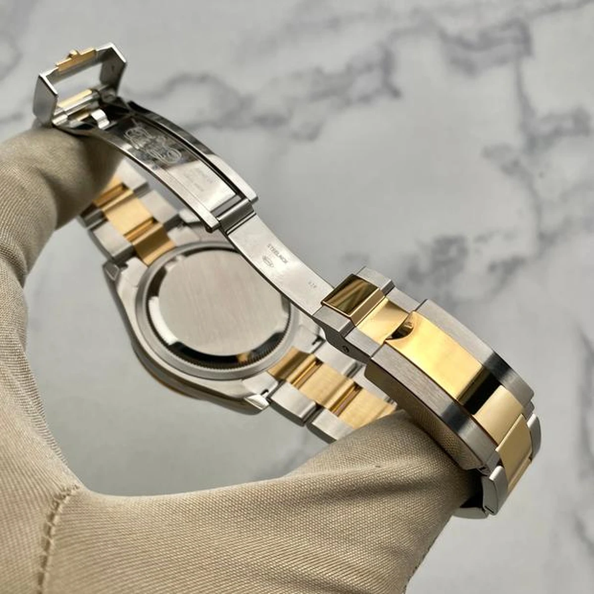 Superclone Rolex Daytona Black Diamond Dial 126503